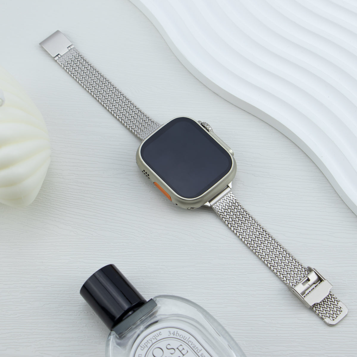 Stainless steel mesh Starlight Apple Watch Band with magnetic clasp, designed for Series 10/9/8/7/6/5/4/SE/Ultra.