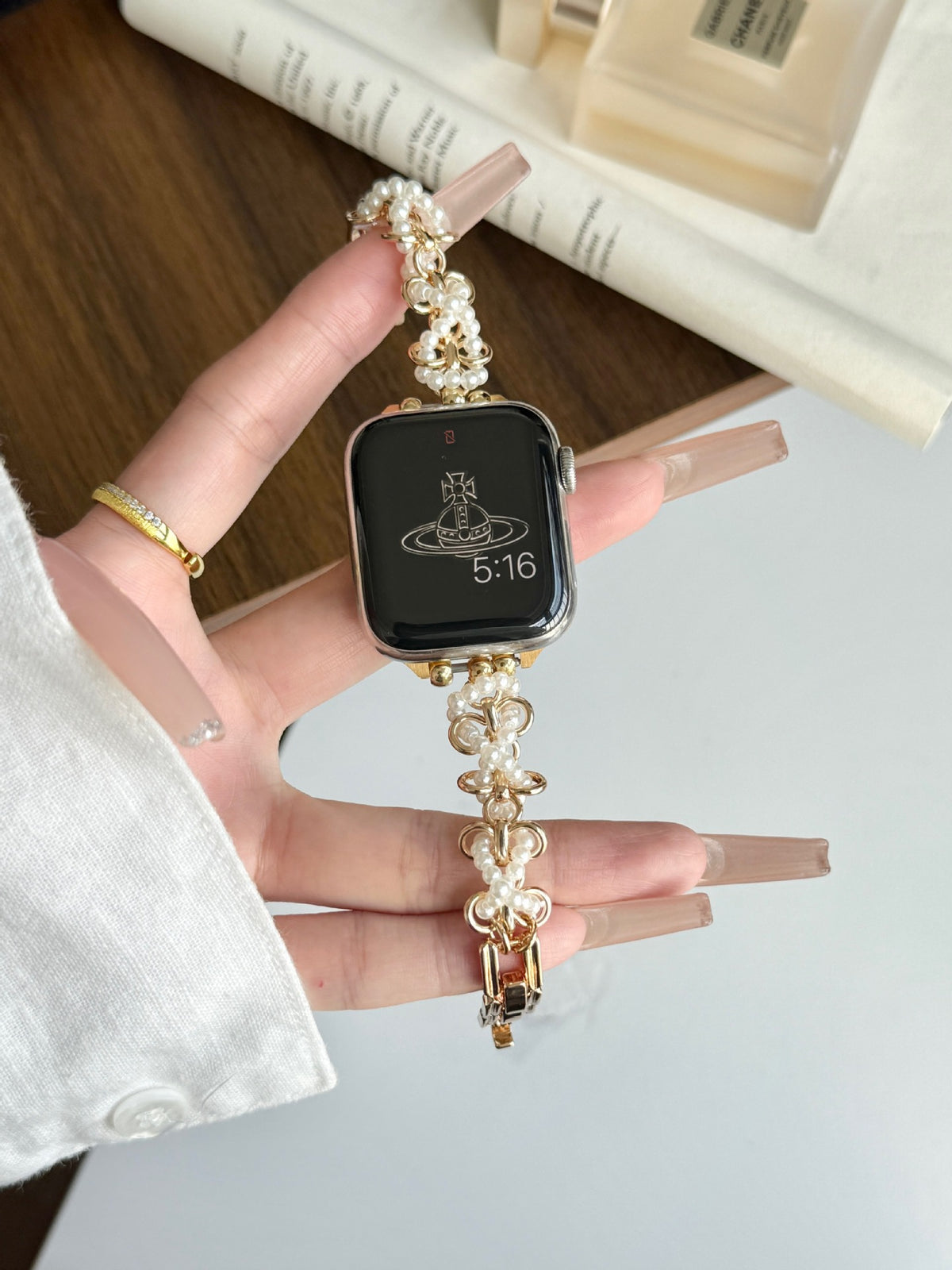 Pearl Apple Watch Band Series 10/9/8/7/6/5/4/SE Ultra 1/2