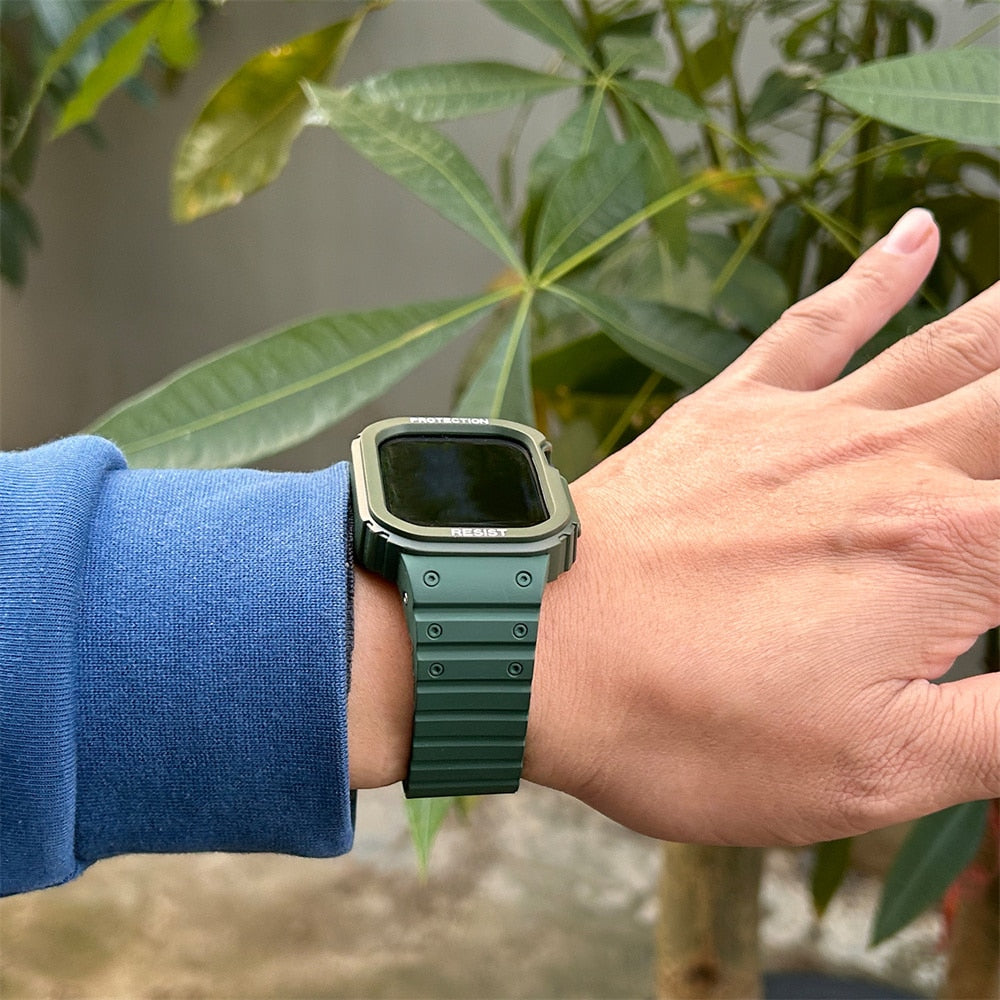 Magnetic Apple Watch Band + Case